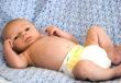 Κανονική ένδειξη ή ένδειξη συναγερμού: πράσινο σκαμνί του μωρού